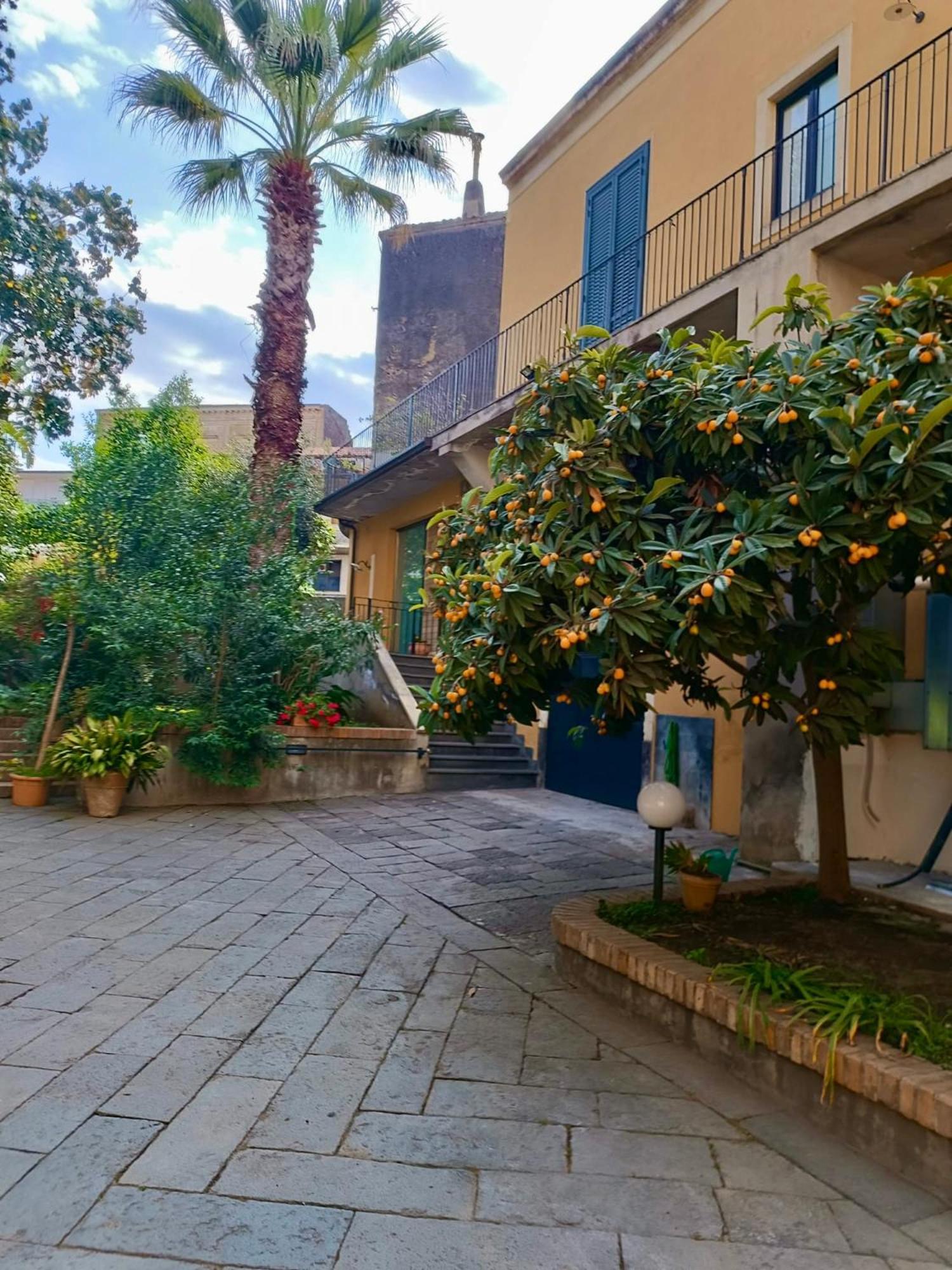 La Corte Dei Nespoli Acireale Exterior foto